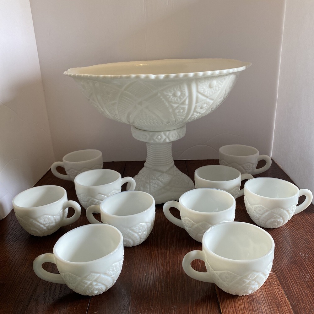 McKee Thatcher White Milk Glass Punch Bowl w/ Pedestal & 10 Cups‎ Amazing Set